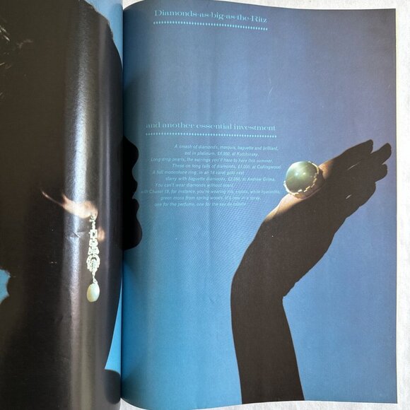 BRITISH VOGUE - JUNE 1974 - Picture 4 of 15